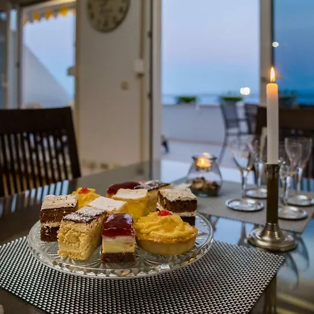 Luxury Seaside Amphora * 스플리트