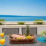 Luxury Seaside Amphora Апартаменты