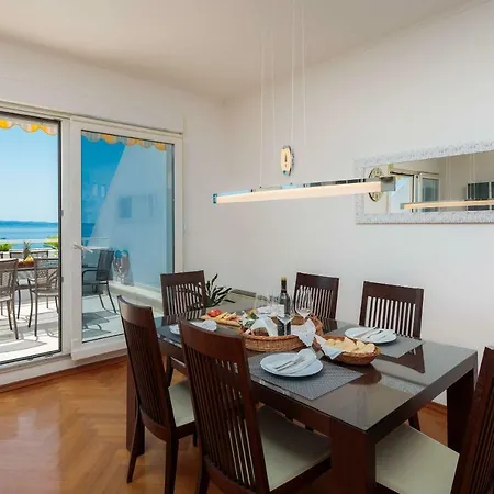 Luxury Seaside Amphora Сплит