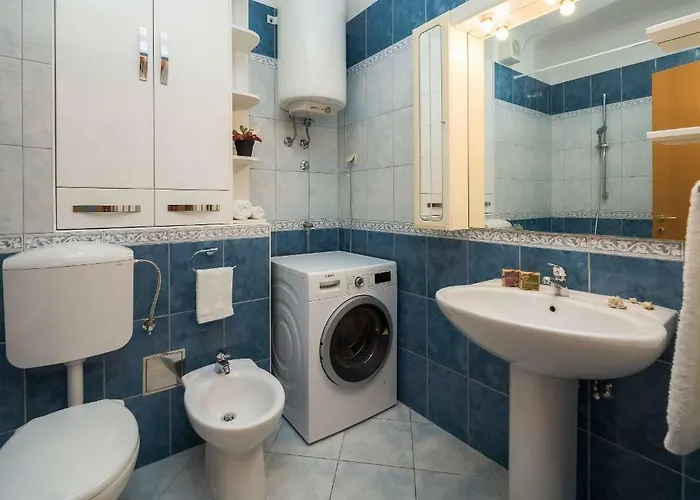 Luxury Seaside Amphora Apartman *
