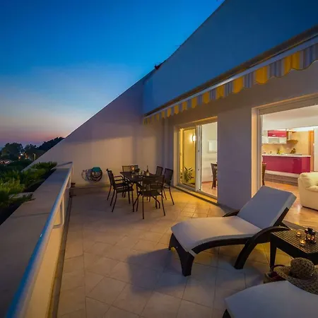 Luxury Seaside Amphora Apartmán *