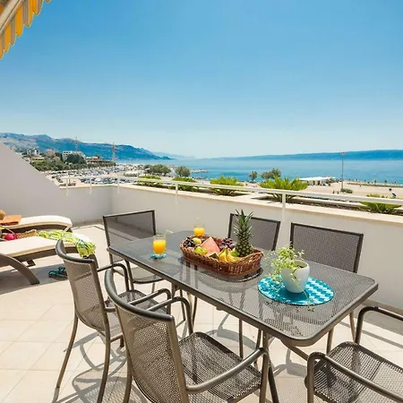 Luxury Seaside Amphora Apartmán