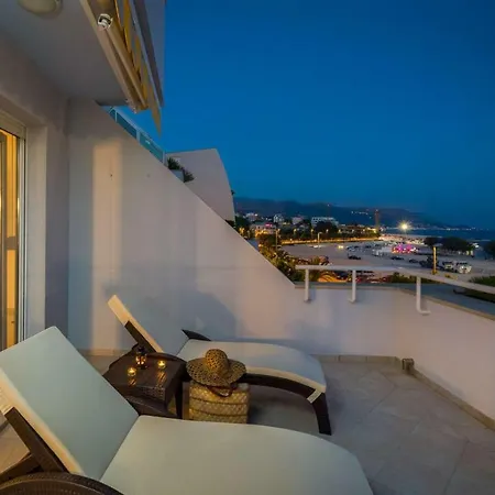 Luxury Seaside Amphora Apartmán *